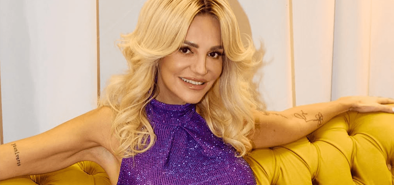 Dara RolinsDanceperformance